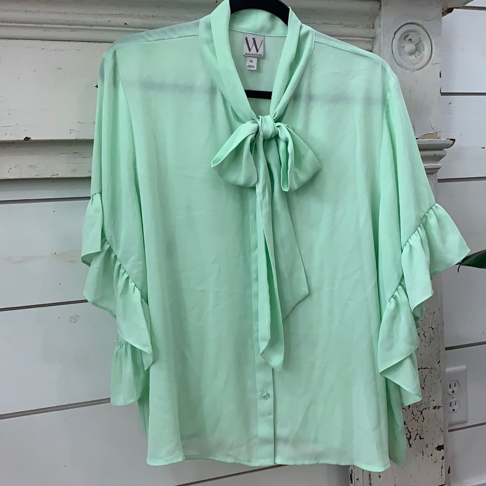 XL Seafoam Ruffle Blouse w/ Collar Tie Detail NWT